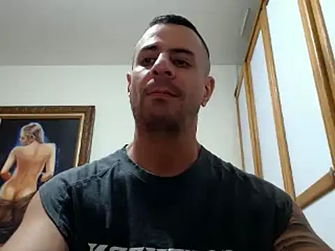Snapshot of nicolay_74 chatting on 02/05/25, 07:10 nicolay 74 online show from 02/05/25, 07:10