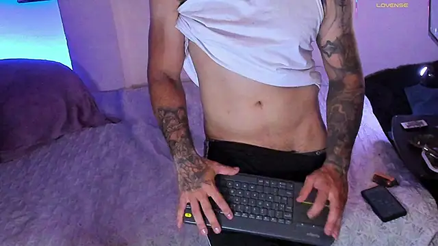 jeremygerard  online show from 10/26/25, 06:08