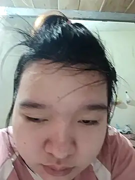 Thomgdee online show from 10/31/25, 01:13