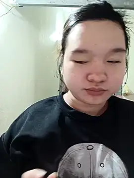 Thomgdee online show from 10/30/25, 01:26