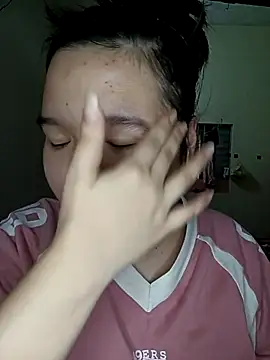 Thomgdee online show from 10/15/25, 12:53