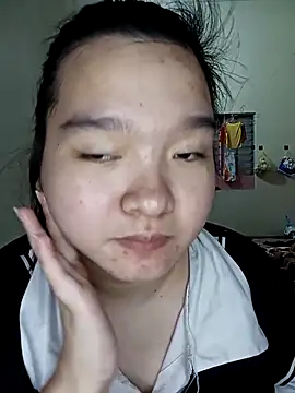 Thomgdee online show from 10/21/25, 01:27