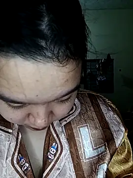 Thomgdee online show from 09/18/25, 12:24