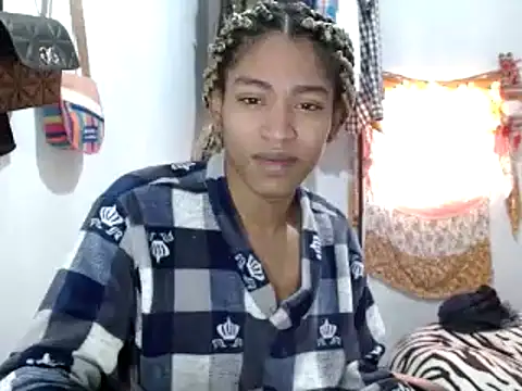 miriam775 online show from 01/26/25, 01:25