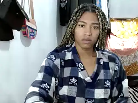 miriam775 online show from 02/18/25, 12:06