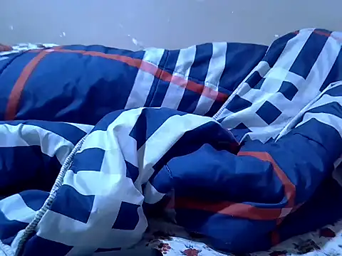 Snapshot of Just_Karu chatting on 11/27/25, 10:48 Just Karu online show from 11/27/25, 10:48