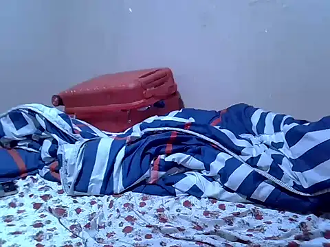 Snapshot of Just_Karu chatting on 12/17/25, 10:09 Just Karu online show from 12/17/25, 10:09