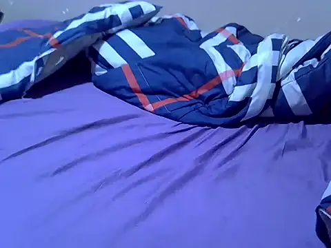 Just Karu online show from 04/05/26, 02:40