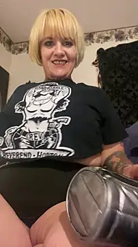 Hunniebunnie78 online show from 07/30/26, 02:32