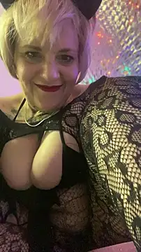 Hunniebunnie78 online show from 07/01/26, 04:57