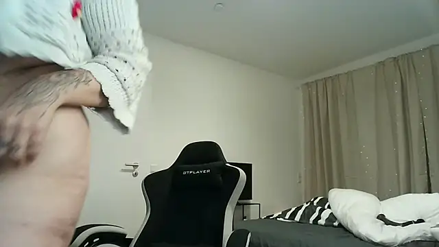 Jujuicy 97 online show from 10/22/25, 05:45