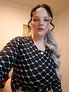 Jujuicy 97 online show from 02/10/26, 09:08