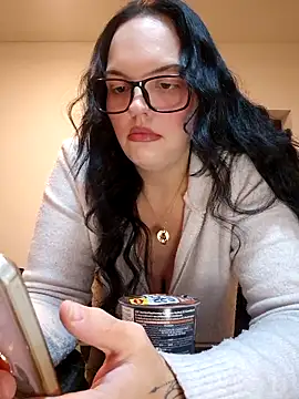 Jujuicy 97 online show from 12/03/25, 06:40