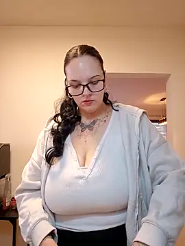 Jujuicy 97 online show from 03/21/26, 09:36