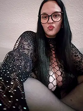 Jujuicy 97 online show from 05/10/26, 06:10