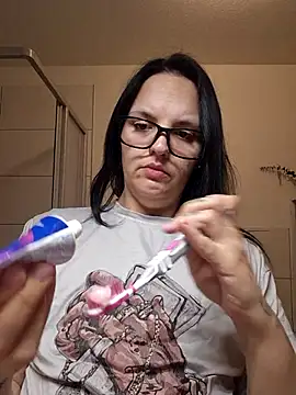 Jujuicy 97 online show from 03/25/26, 09:14