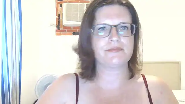 CrimsonMistress online show from 05/07/26, 10:02