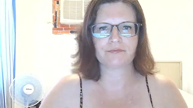 CrimsonMistress online show from 04/05/26, 10:38