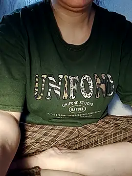 JasminePham online show from 10/09/25, 01:06