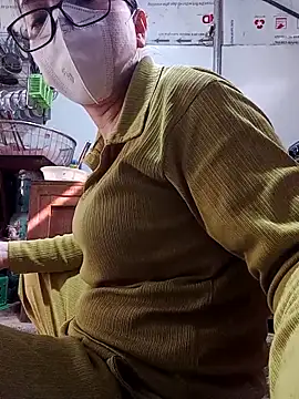 JasminePham online show from 03/15/25, 02:14