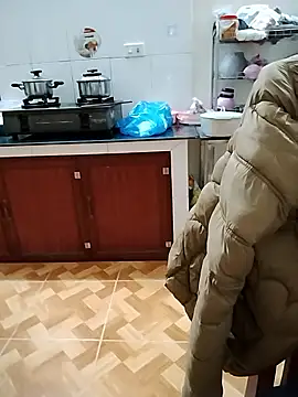 JasminePham online show from 01/11/26, 10:49