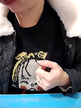 JasminePham online show from 11/26/25, 01:16