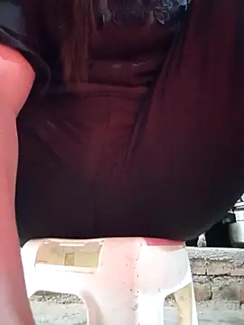 JasminePham online show from 03/05/25, 01:10