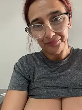 anastasia and jordan online show from 02/07/26, 09:23