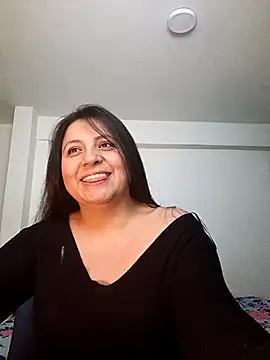 Snapshot of irissex0711 chatting on 09/20/25, 01:43 irissex0711 online show from 09/20/25, 01:43