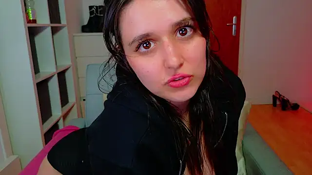 Snapshot of jenna-sxy19 chatting on 03/04/25, 08:16 jenna-sxy19 online show from 03/04/25, 08:16