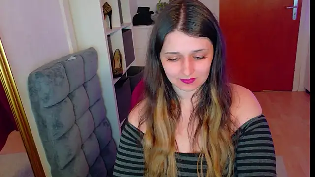 Snapshot of jenna-sxy19 chatting on 10/02/25, 04:10 jenna-sxy19 online show from 10/02/25, 04:10