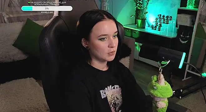 KiraLiLime online show from 10/04/25, 11:06