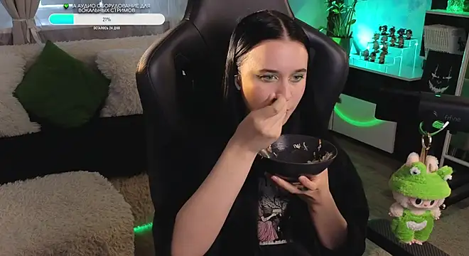 KiraLiLime online show from 10/05/25, 11:12