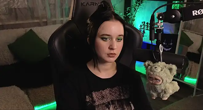 KiraLiLime online show from 11/06/25, 07:07