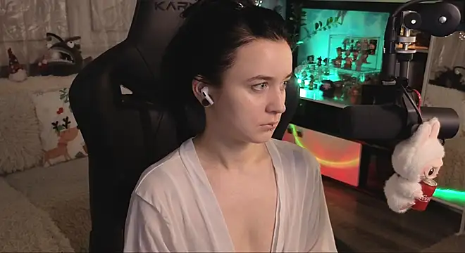 KiraLiLime online show from 01/08/26, 07:42