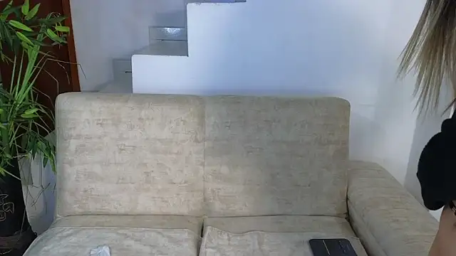 Snapshot of Lorenne_Miller chatting on 09/14/25, 03:40 Lorenne Miller online show from 09/14/25, 03:40