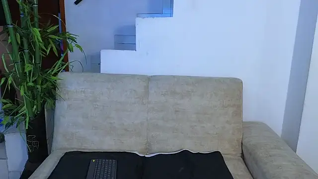 Lorenne Miller online show from 04/16/26, 02:34