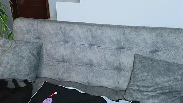 Snapshot of Lorenne_Miller chatting on 02/26/25, 04:30 Lorenne Miller online show from 02/26/25, 04:30