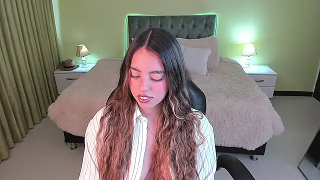  Charlotte evans 1 online show from 06/30/26, 07:36