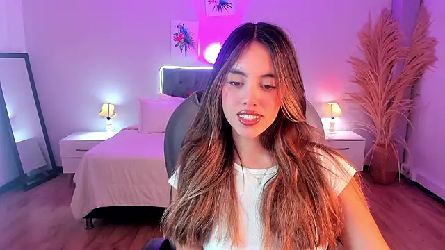 Snapshot of _Charlotte_evans_1 chatting on 02/08/26, 02:37 Charlotte evans 1 online show from 02/08/26, 02:37