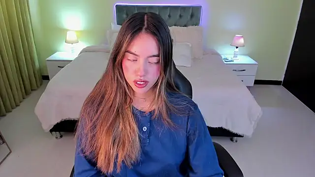  Charlotte evans 1 online show from 04/05/26, 12:23