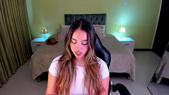  Charlotte evans 1 online show from 06/10/26, 08:21