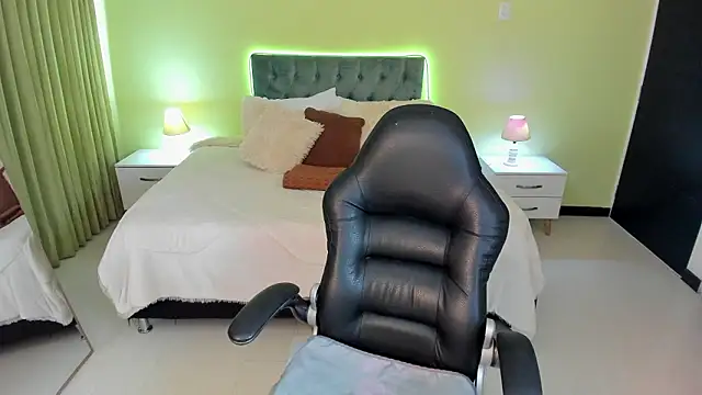  Charlotte evans 1 online show from 03/22/26, 01:01