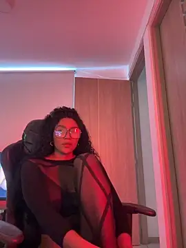 Snapshot of Jessie-pradoo chatting on 11/02/25, 06:35 Jessie-pradoo online show from 11/02/25, 06:35