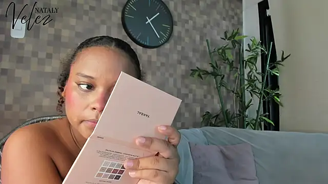 nataly velez online show from 11/21/25, 07:13