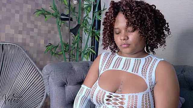 nataly velez online show from 11/23/25, 07:13