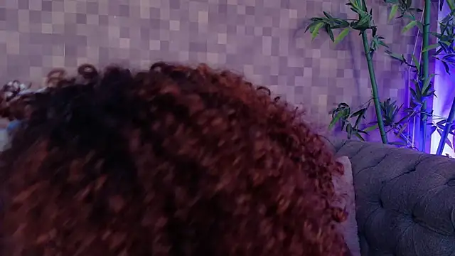 nataly velez online show from 11/24/25, 07:14