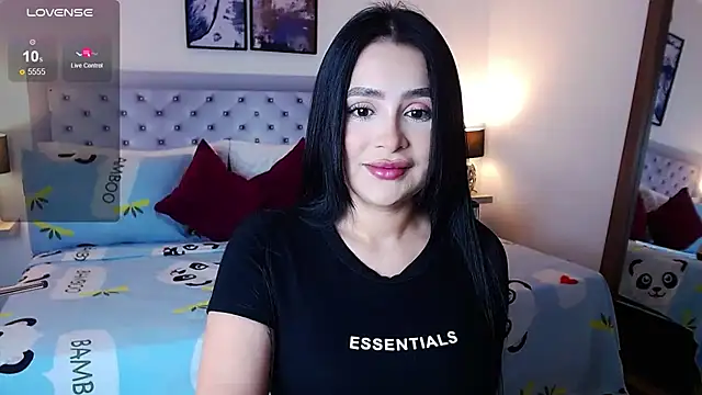 sarascottt online show from 04/15/26, 02:43