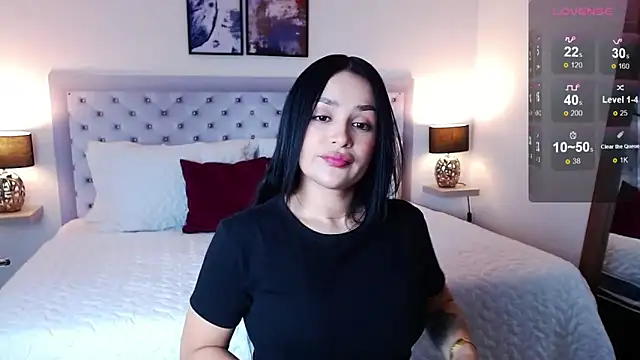 sarascottt online show from 03/18/25, 02:28