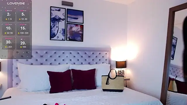 sarascottt online show from 02/10/26, 07:57